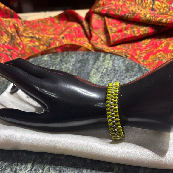 Hand Crafted Bracelet Olive Green and Gold Tone Beads Tourmaline crystals 8in - Picture 7 of 8